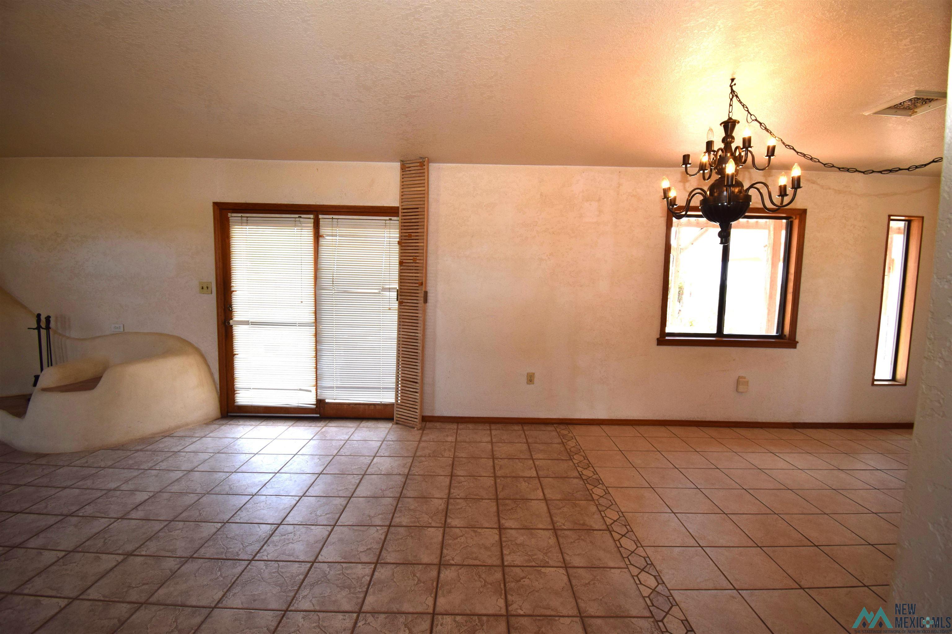 340 Solana Road Southeast Deming, NM 88030 - Photo 6 of 60 Gallery Image 6