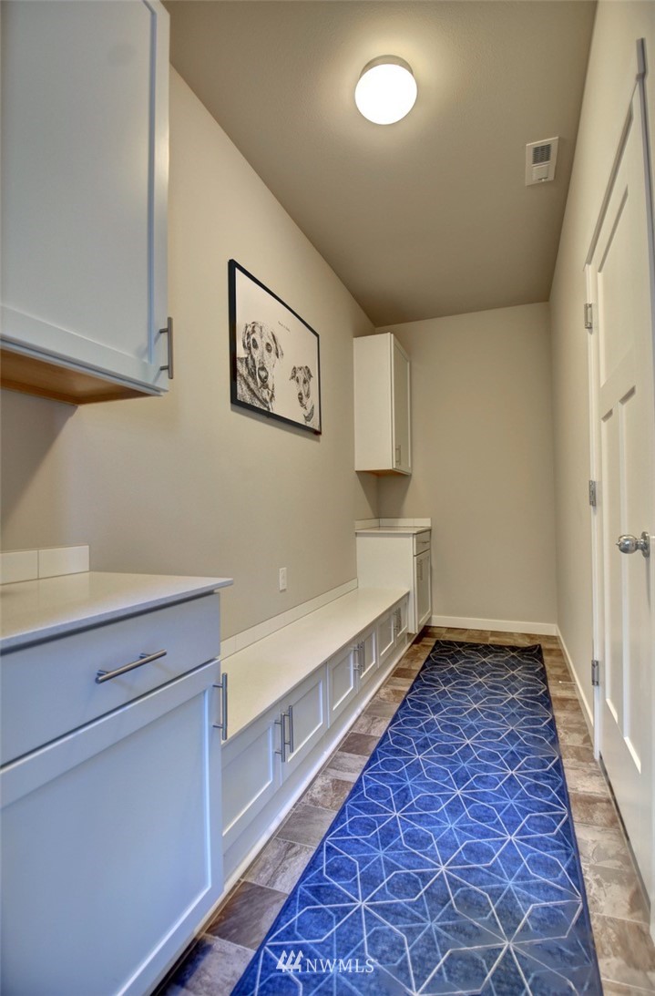 2118 Mayes Road Southeast Lacey, WA 98503 - Photo 15 of 33 Gallery Image 15