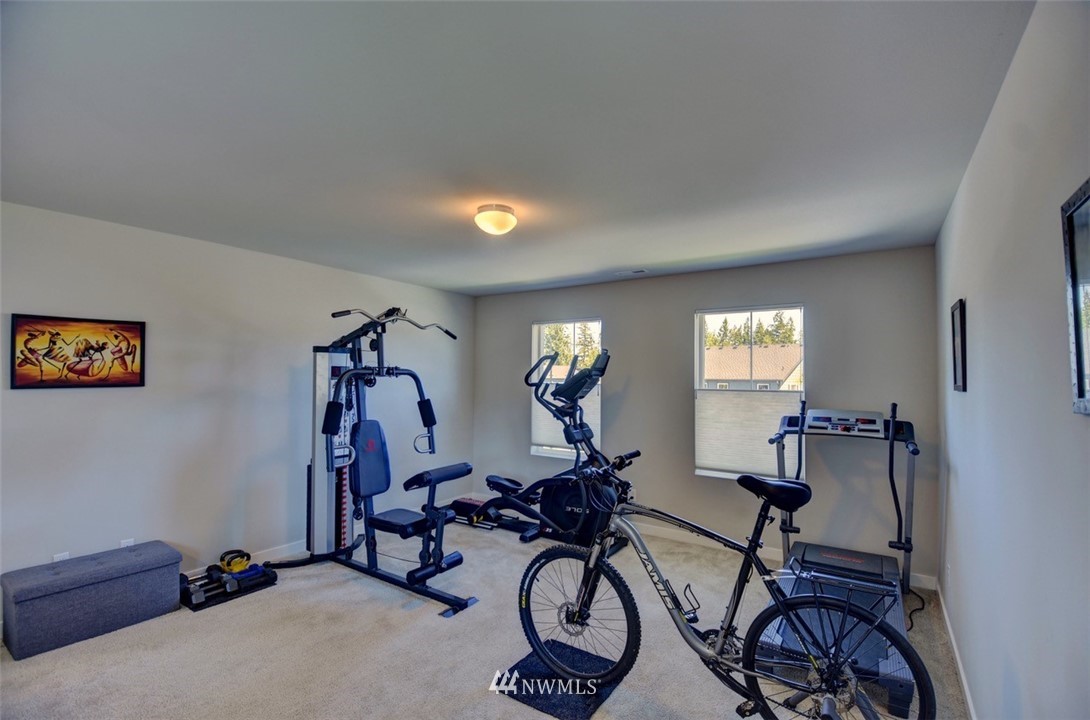 2118 Mayes Road Southeast Lacey, WA 98503 - Photo 16 of 33 Gallery Image 16