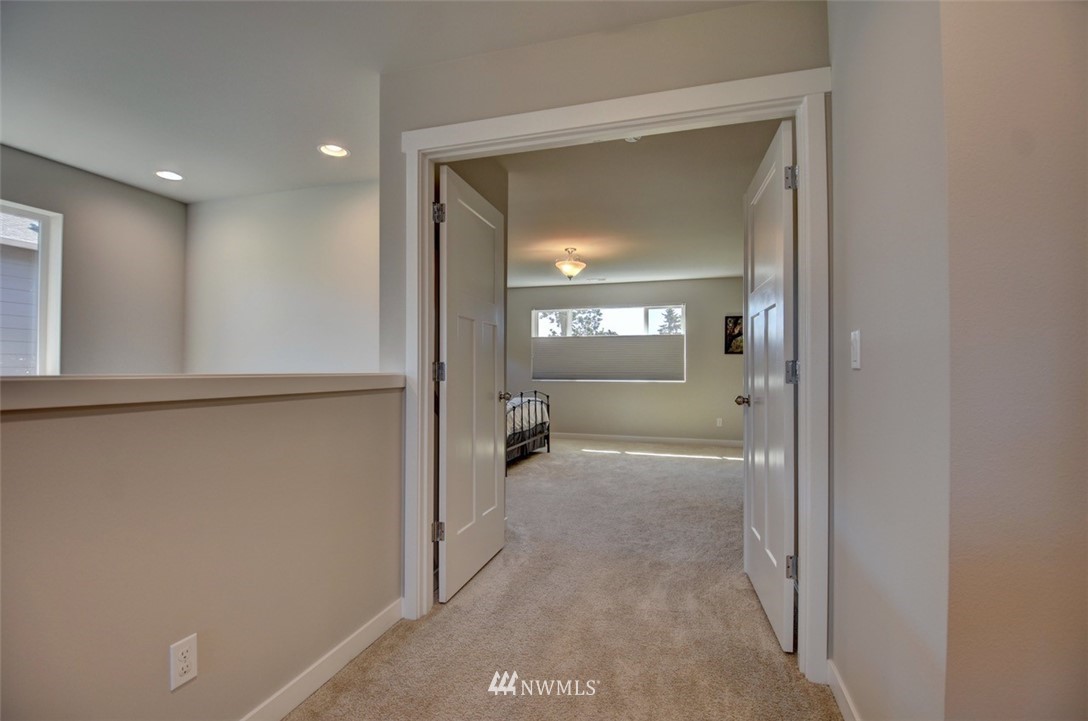2118 Mayes Road Southeast Lacey, WA 98503 - Photo 18 of 33 Gallery Image 18