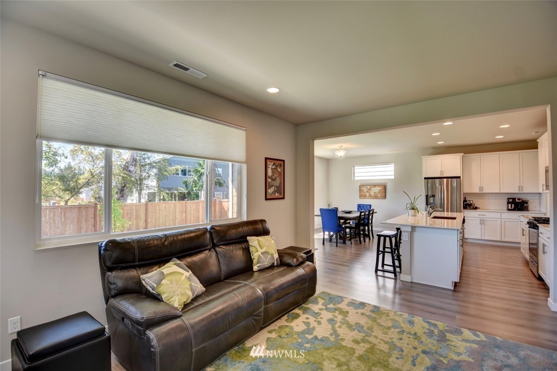 2118 Mayes Road Southeast Lacey, WA 98503 - Photo 4 of 33 Gallery Image 4