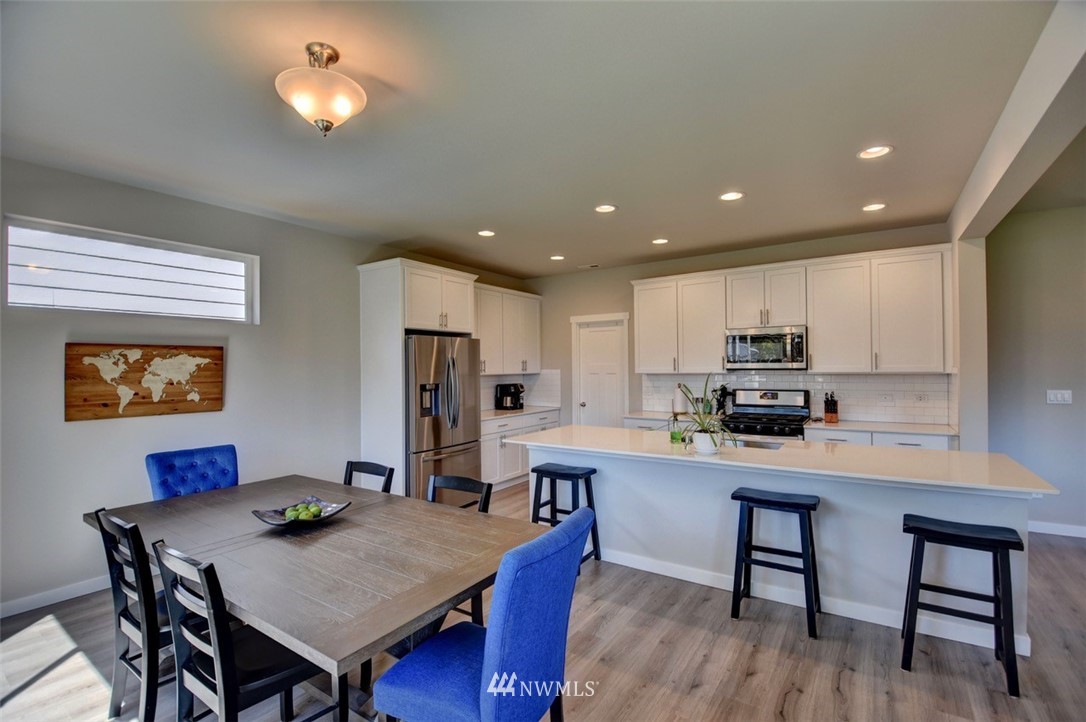 2118 Mayes Road Southeast Lacey, WA 98503 - Photo 5 of 33 Gallery Image 5