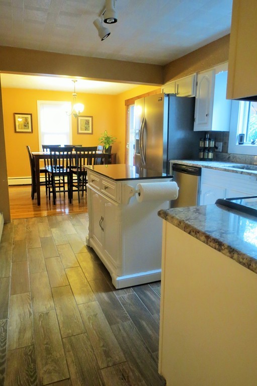 49 Deepdale Road Worcester, MA 01606 - Photo 13 of 18 Gallery Image 13