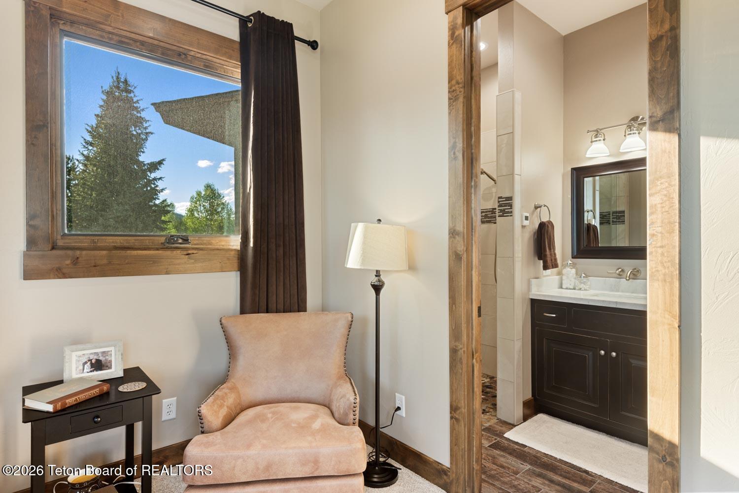 29 White Point Road Cora, WY 82925 - Photo 51 of 102 South bedroom suite