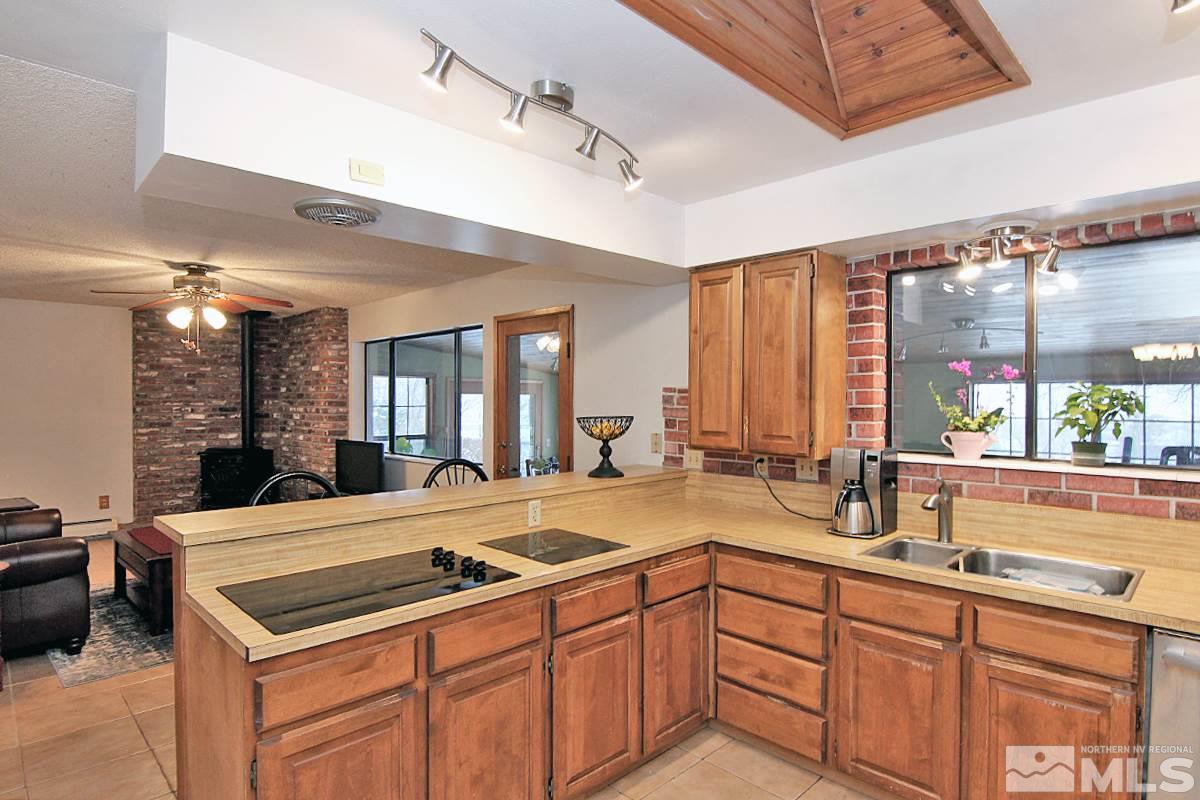 100 Deer Mountain Road Reno, NV 89523 - Photo 6 of 25 Photo 6