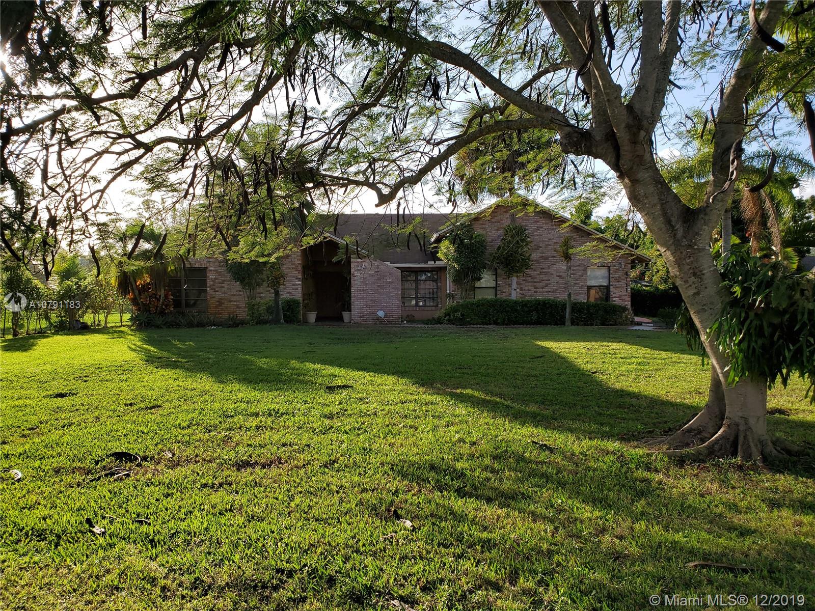 4711 Southwest 133rd Avenue Southwest Ranches, FL 33330 - Photo 1 of 35 Gallery Image 1