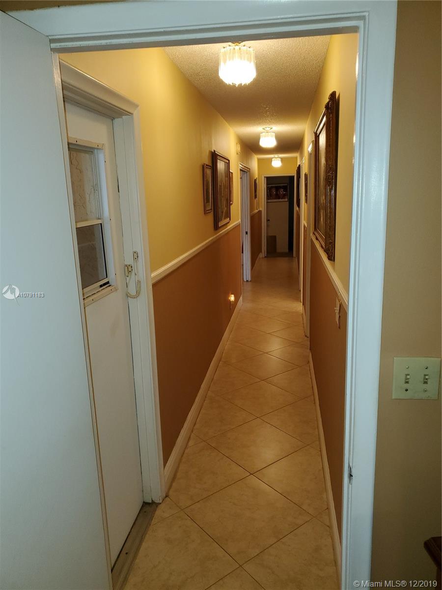 4711 Southwest 133rd Avenue Southwest Ranches, FL 33330 - Photo 12 of 35 Gallery Image 12
