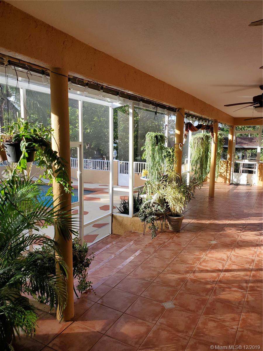 4711 Southwest 133rd Avenue Southwest Ranches, FL 33330 - Photo 6 of 35 Gallery Image 6
