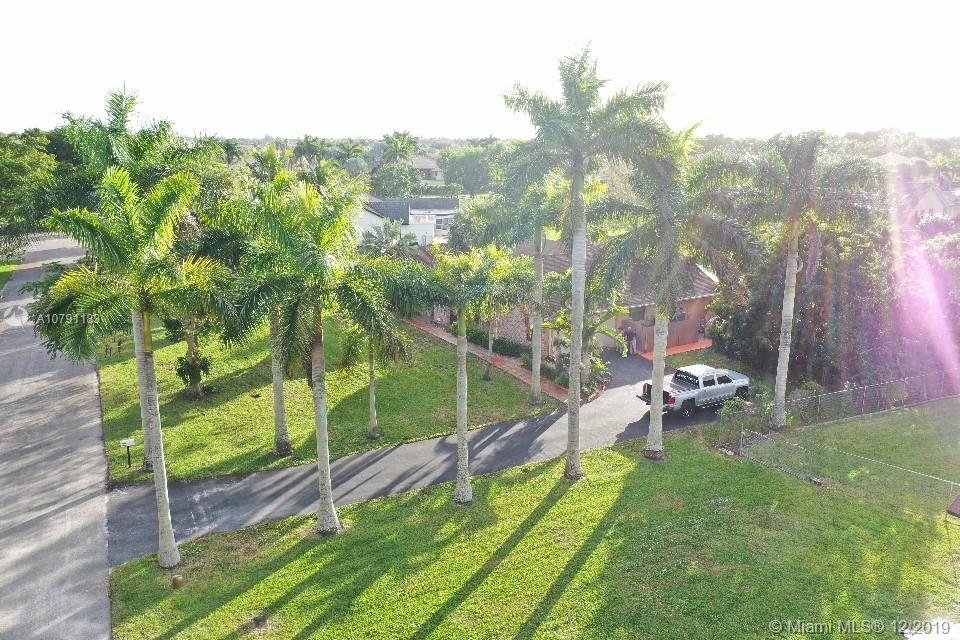 4711 Southwest 133rd Avenue Southwest Ranches, FL 33330 - Photo 9 of 35 Gallery Image 9