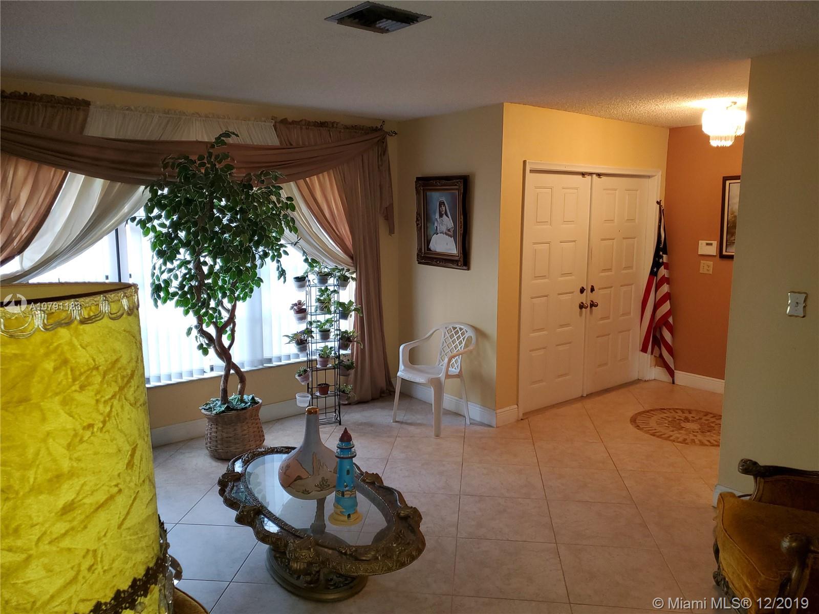 4711 Southwest 133rd Avenue Southwest Ranches, FL 33330 - Photo 10 of 35 Gallery Image 10