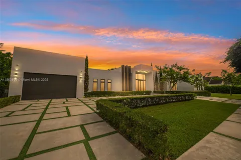 $6,995,000 | 6175 Southwest 128th Street, Pinecrest, FL 33156