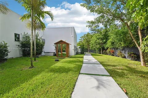 $6,995,000 | 6175 Southwest 128th Street, Pinecrest, FL 33156