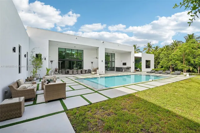 $7,595,000 | 6175 Southwest 128th Street, Pinecrest, FL 33156
