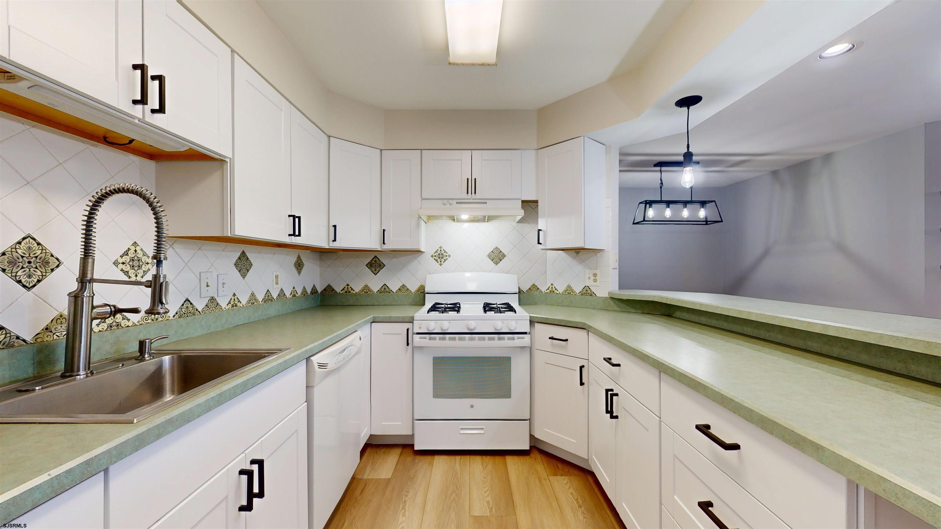74 Trotters Lane, Unit 74 Smithville, NJ 08205 - Photo 13 of 54