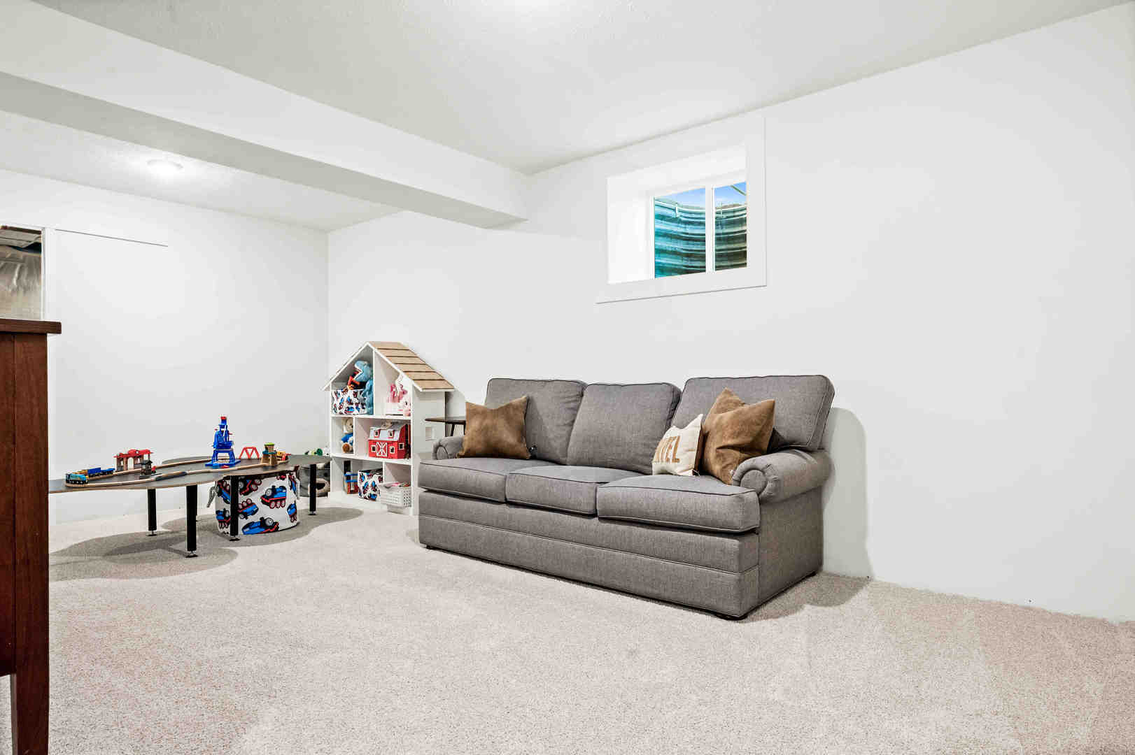 3615 Silverado Trail Normal, IL 61761 - Photo 33 of 37 a living room with furniture and a window