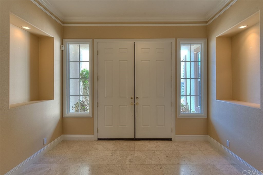 16 Bent Oak Coto de Caza, CA 92679 - Photo 32 of 56 an empty room with windows