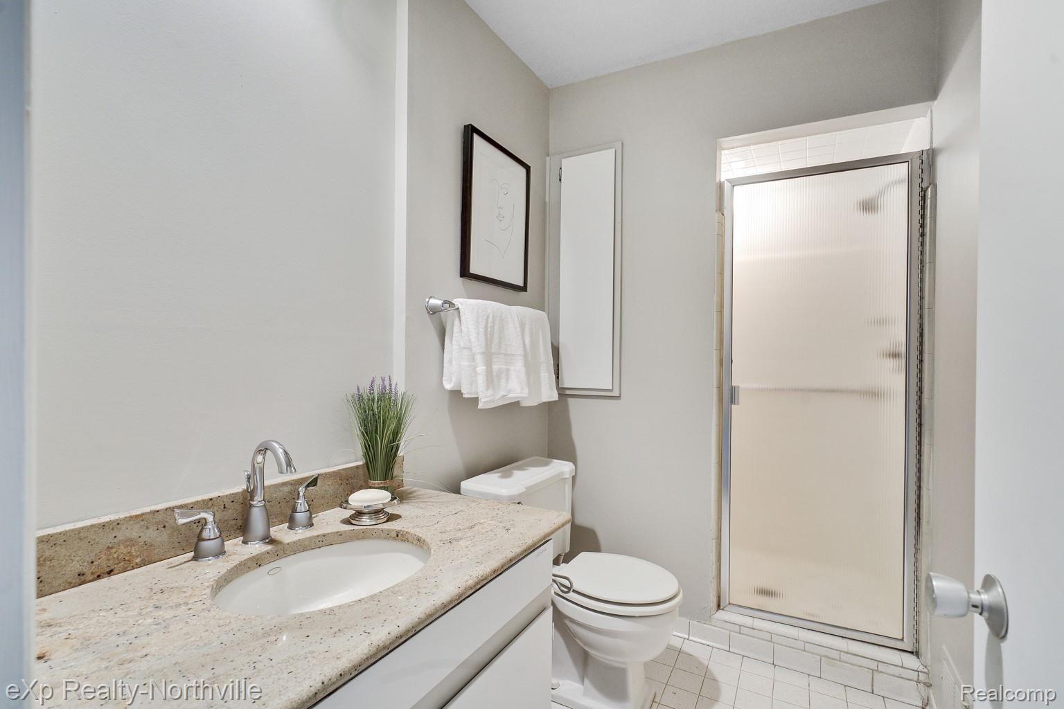 1200 Burnham Road Bloomfield Hills, MI 48304 - Photo 37 of 58 dsc00836-dsc00838.jpg