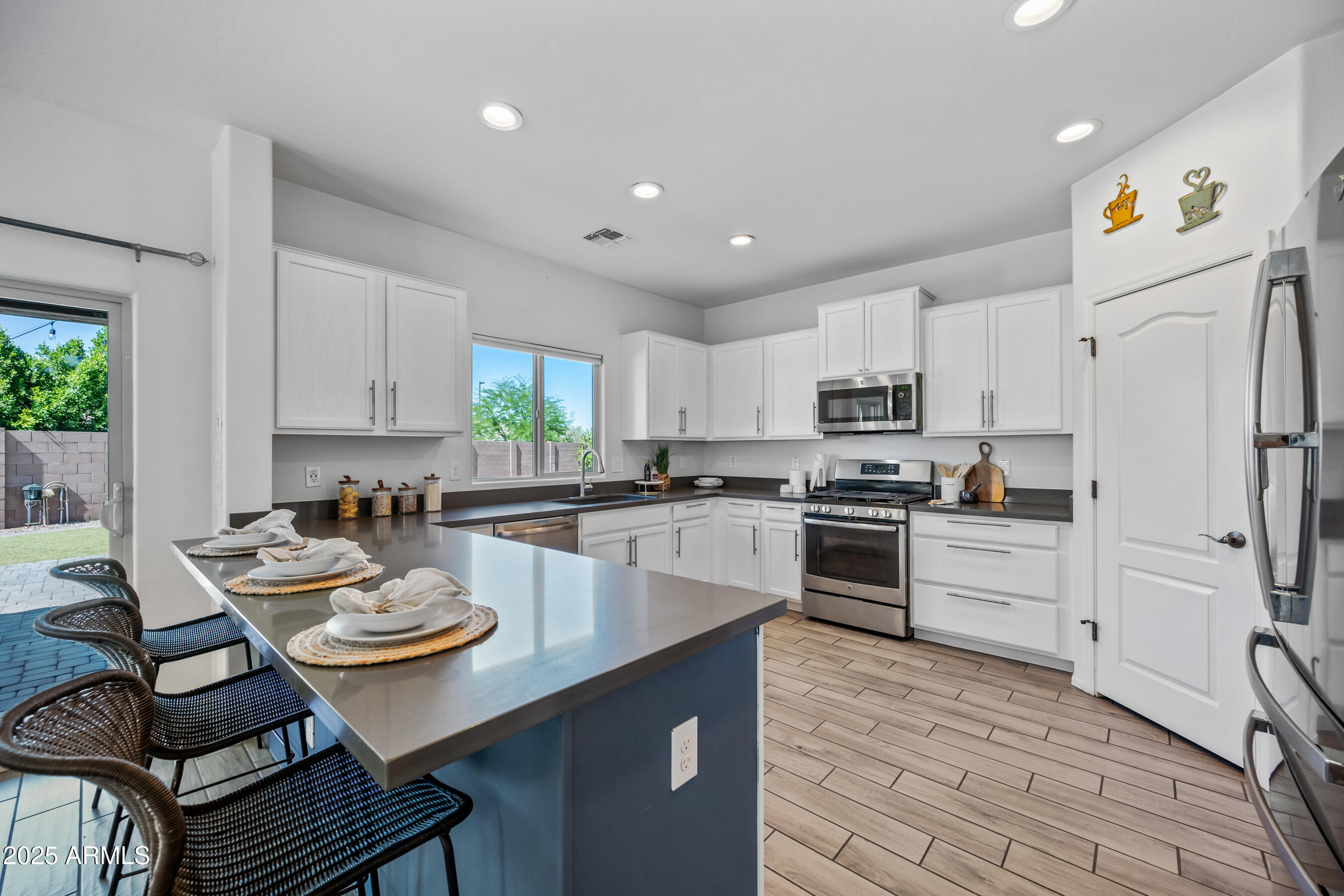 2776 East Mews Road Gilbert, AZ 85298 - Photo 16 of 80 Kitchen