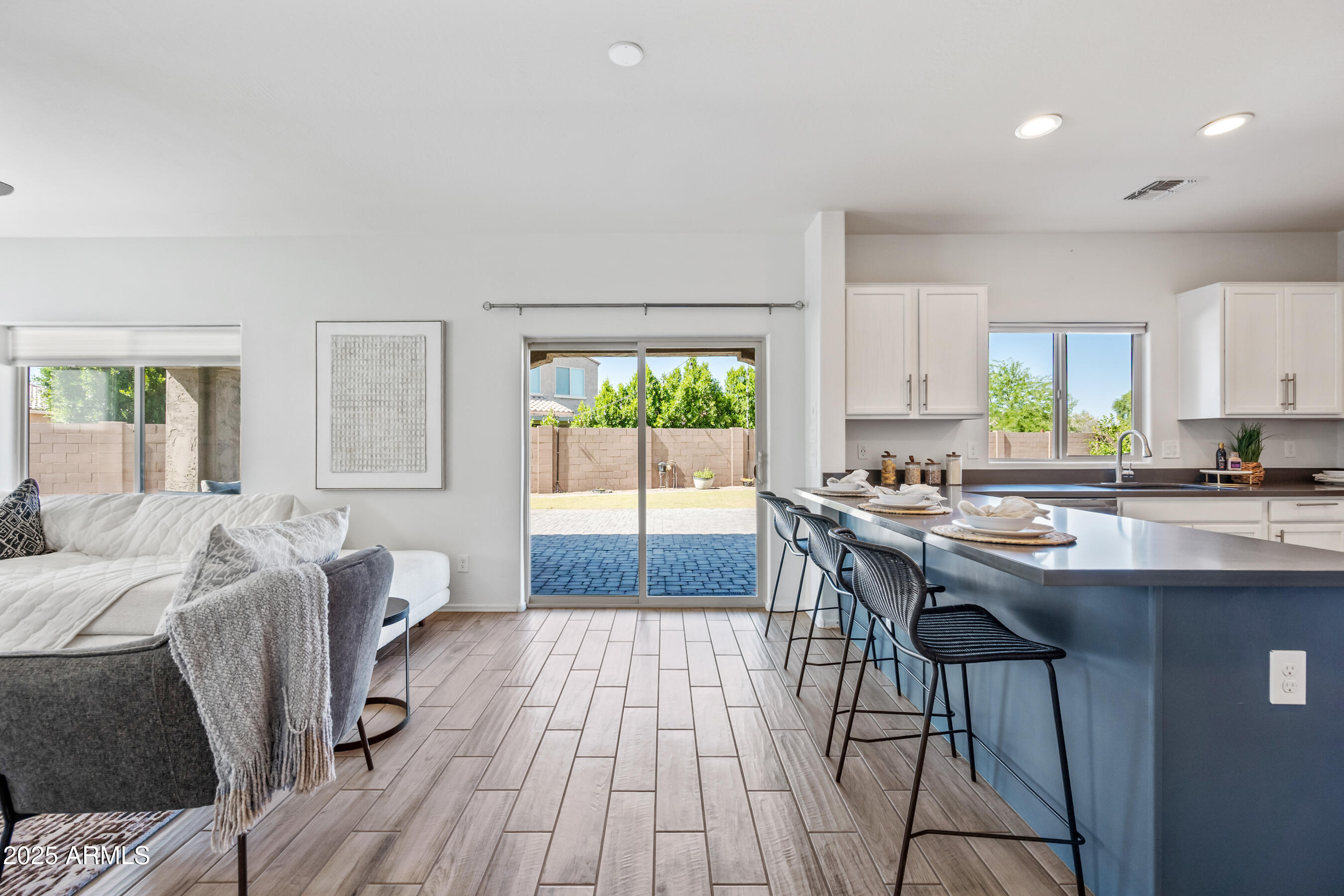 2776 East Mews Road Gilbert, AZ 85298 - Photo 17 of 80 Kitchen/Living