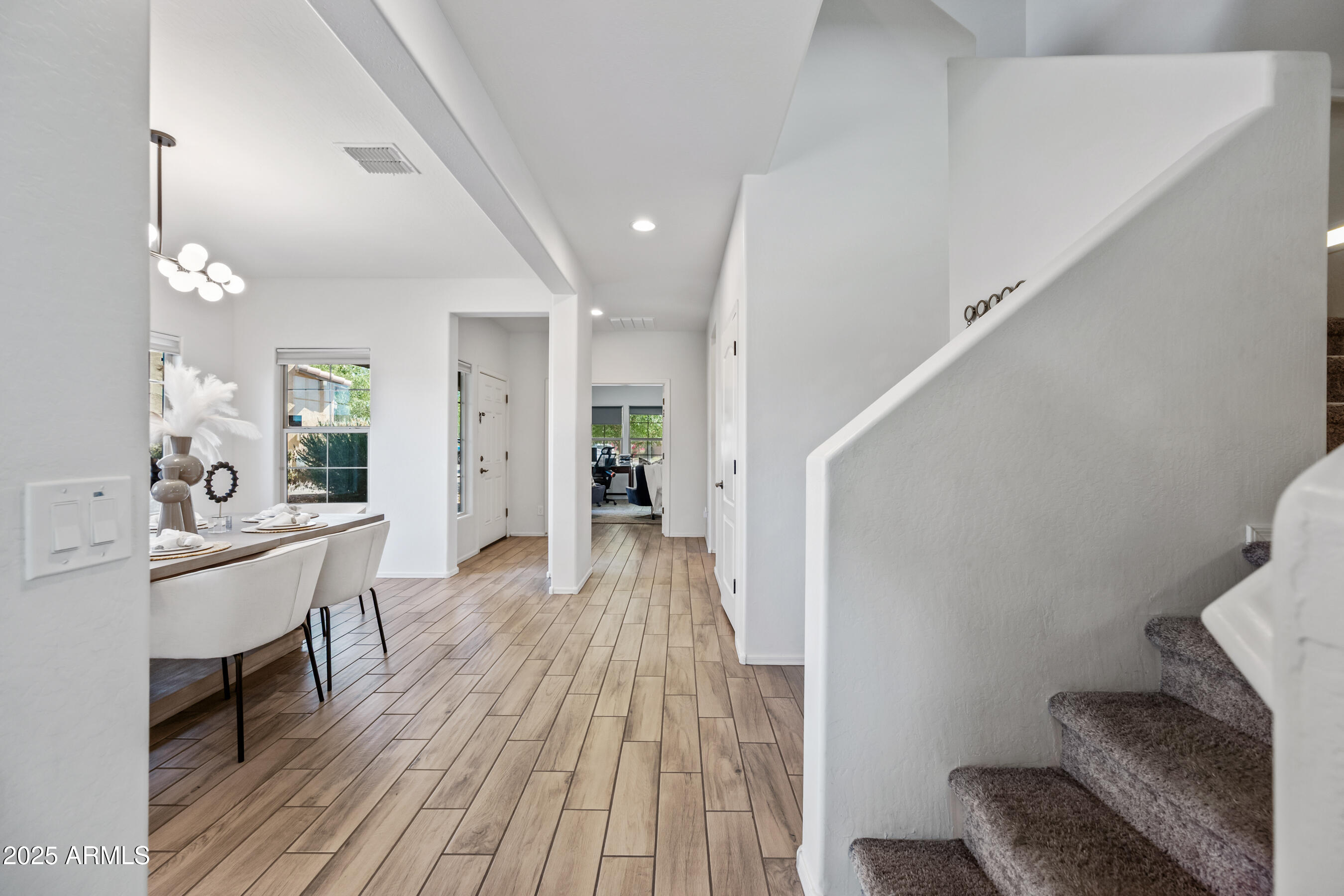2776 East Mews Road Gilbert, AZ 85298 - Photo 26 of 80 Dining/Entry
