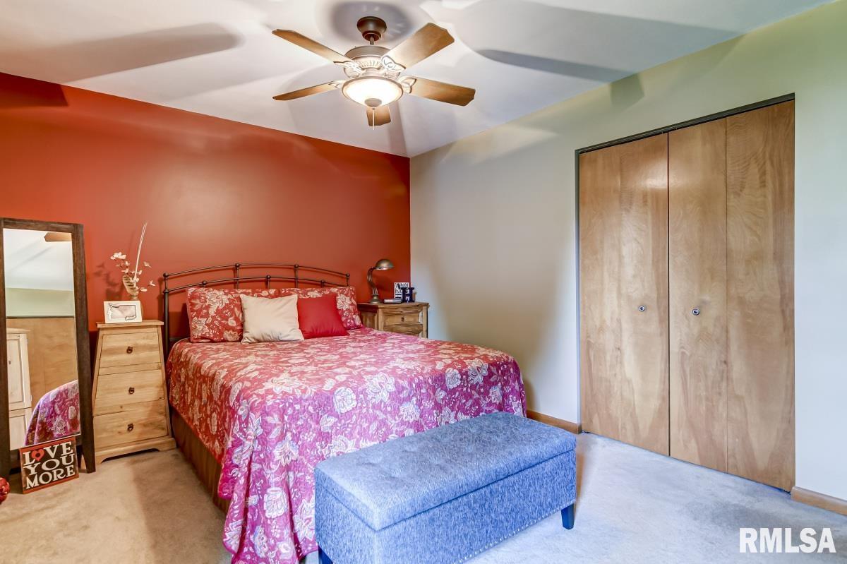 2517 Columbus Circle Springfield, IL 62703 - Photo 18 of 33