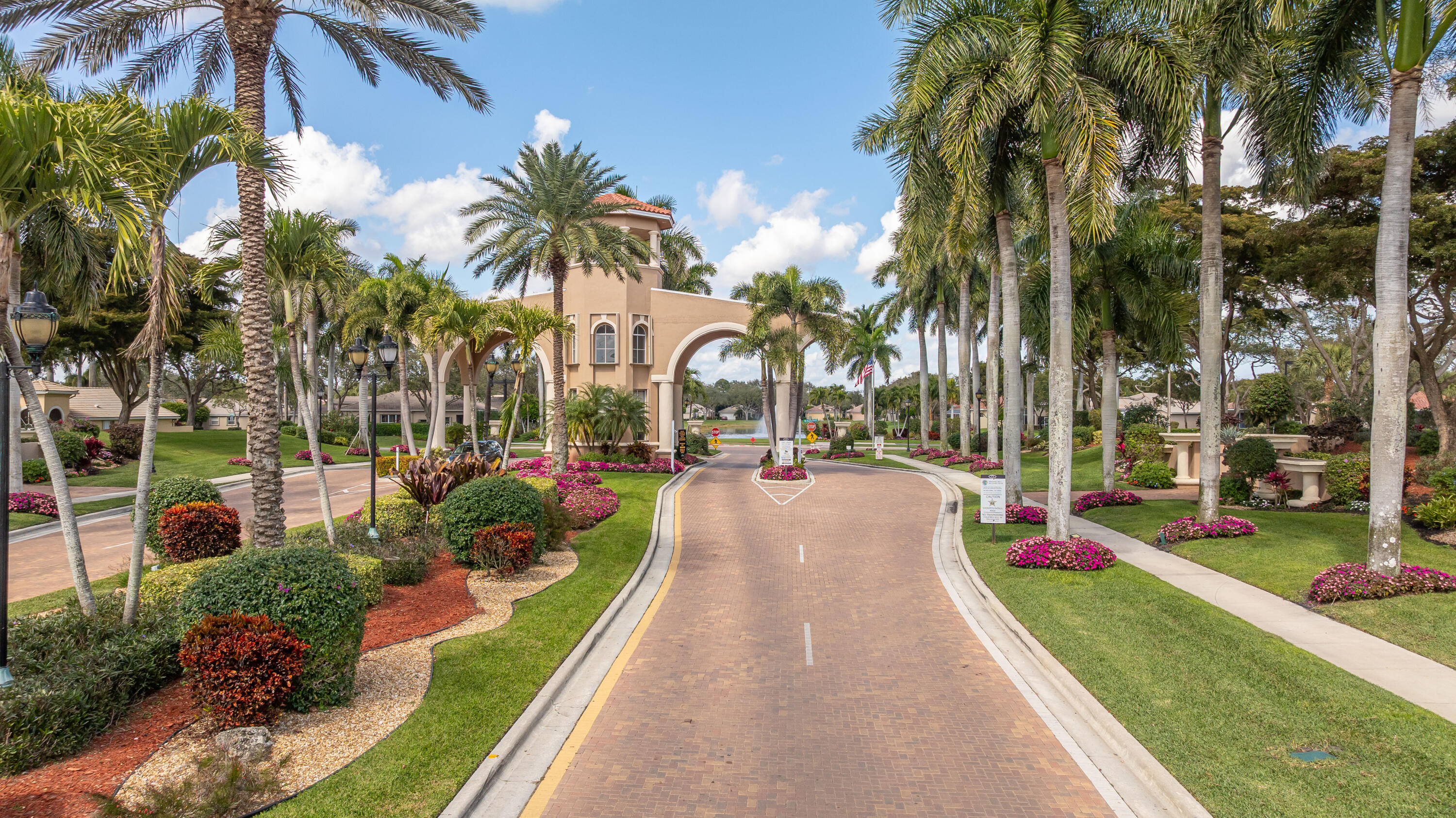 6698 Vía Roma Delray Beach, FL 33446 - Photo 28 of 50 a view of a park with multi story trees