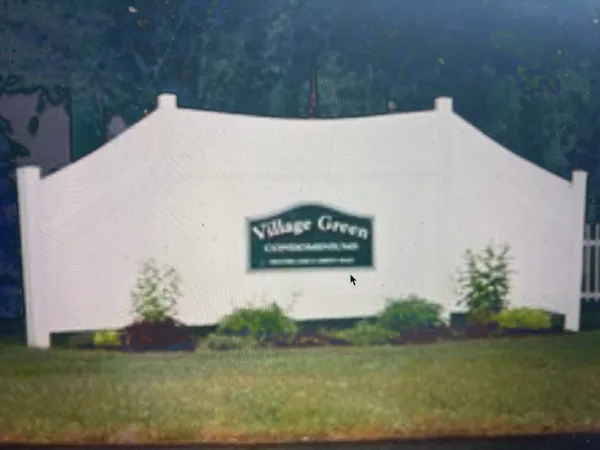$319,900 | 17 Heather Lane, Unit 17, Bridgewater, MA 02324