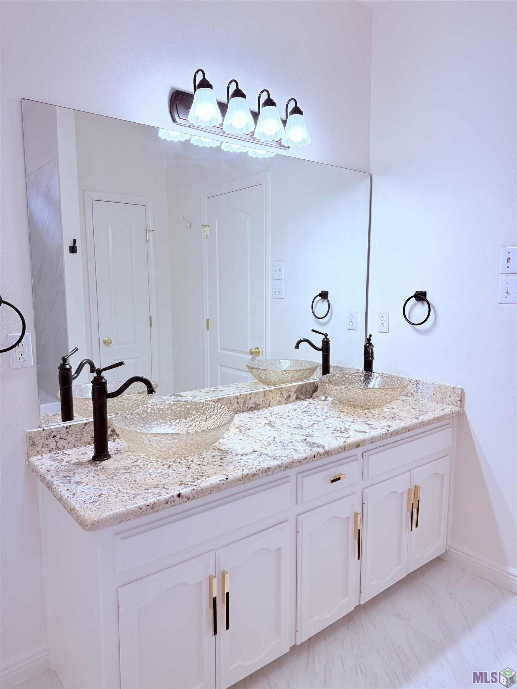 13344 Natchez Court Baton Rouge, LA 70810 - Photo 4 of 13