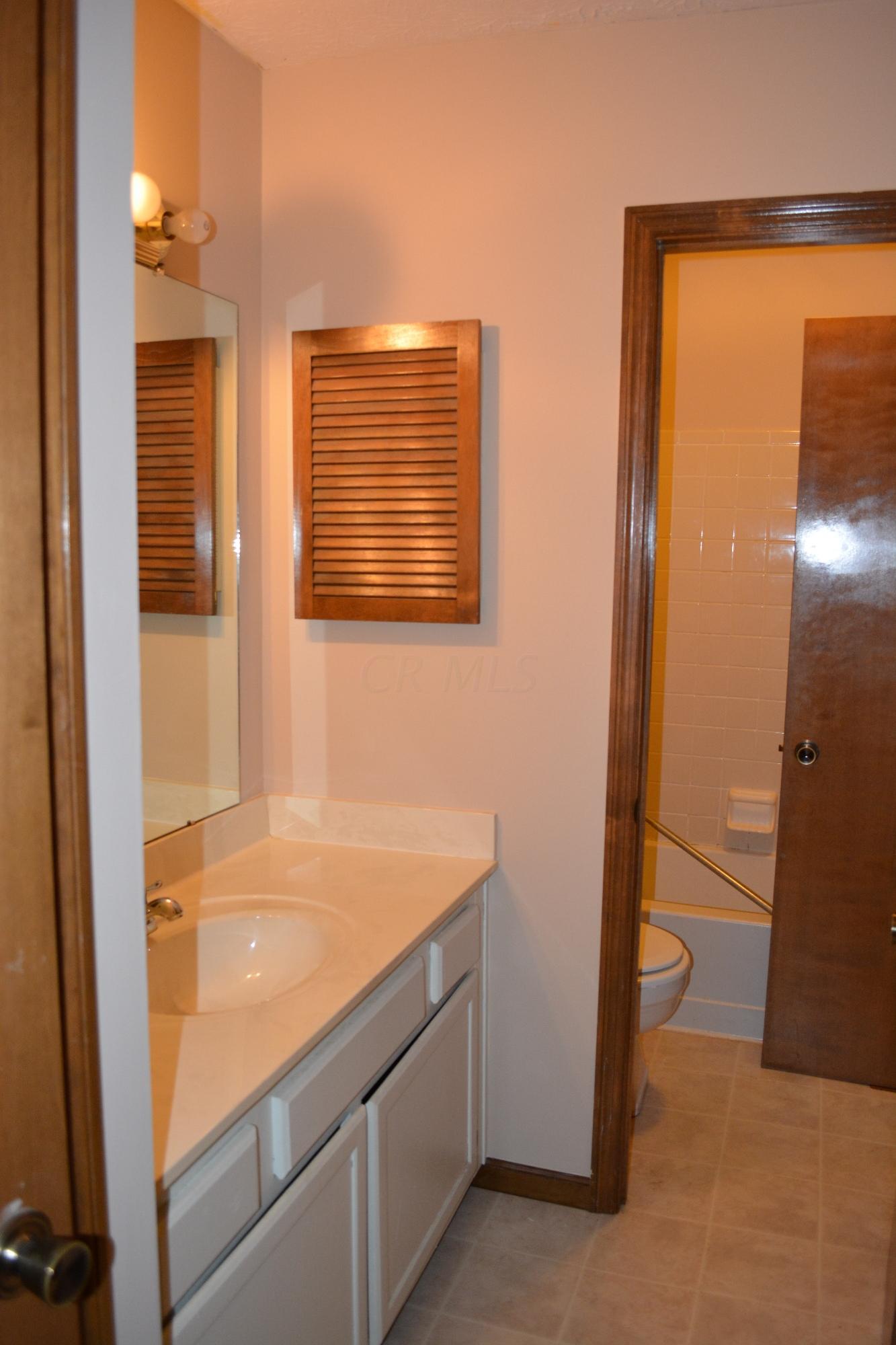 5244 Timberline Road, Unit 139 Columbus, OH 43220 - Photo 19 of 25