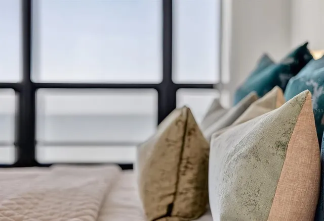 $2,995,000 | 415 L L Ambiance Drive, Unit C403, Longboat Key, FL 34228