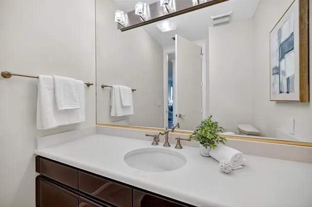 $2,995,000 | 415 L L Ambiance Drive, Unit C403, Longboat Key, FL 34228