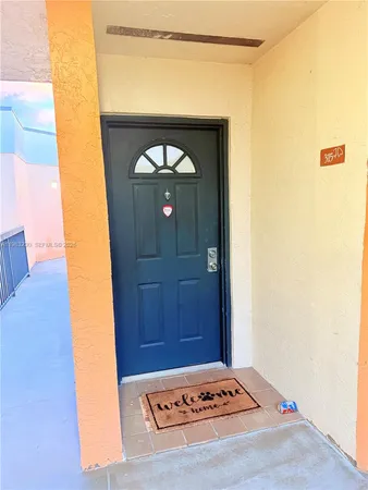 $2,000 | 6280 Northwest 186th Street, Unit 315, Hialeah, FL 33015
