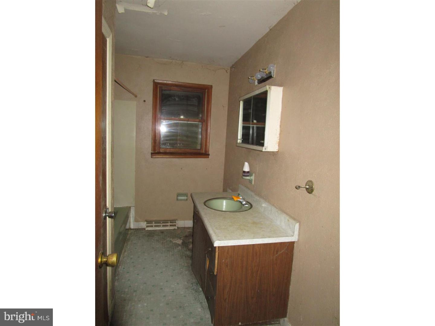 2419 Medford Road Atco, NJ 08004 - Photo 15 of 25 Gallery Image 15