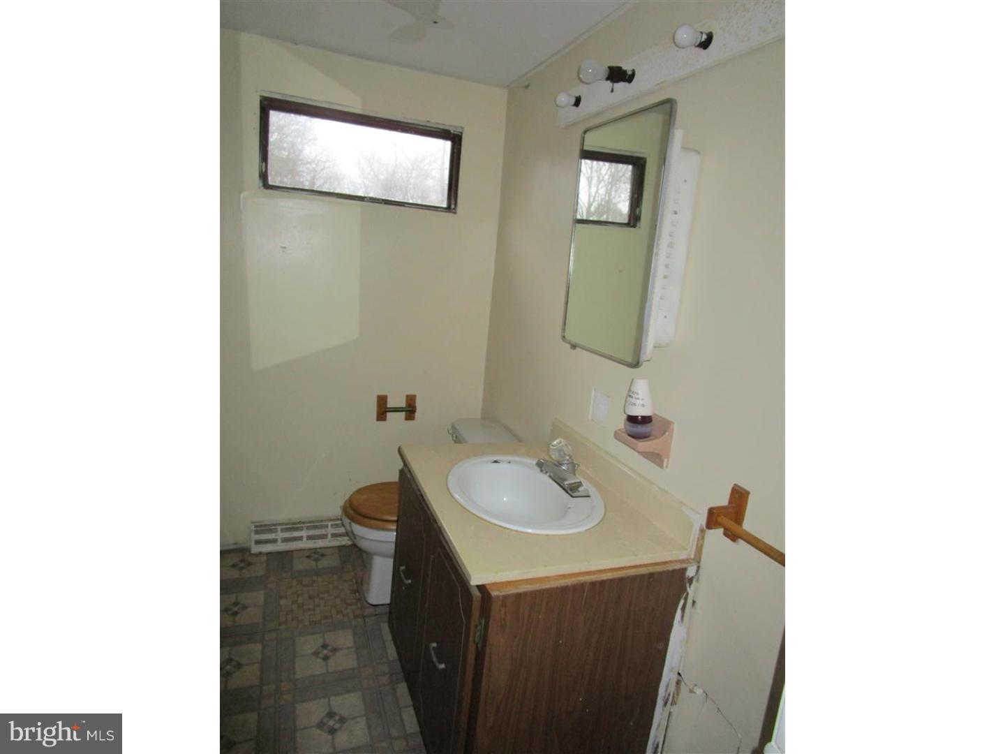 2419 Medford Road Atco, NJ 08004 - Photo 20 of 25 Gallery Image 20