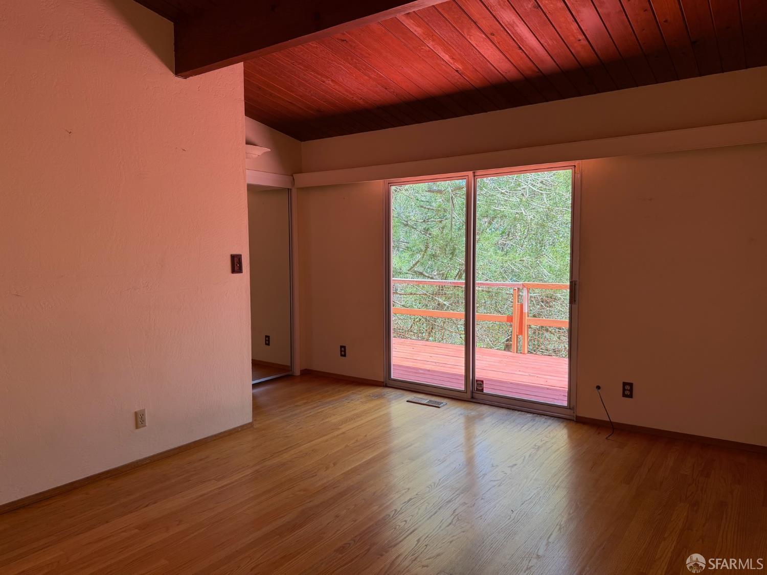 7101 Pinehaven Road Oakland, CA 94611 - Photo 24 of 45