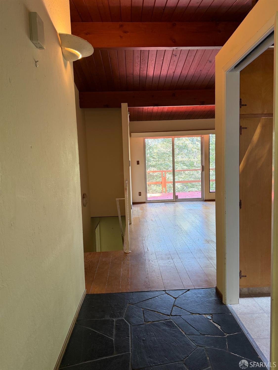 7101 Pinehaven Road Oakland, CA 94611 - Photo 8 of 45