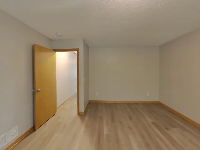 $2,199 | 3649 Kahler Drive Northeast, St. Michael, MN 55376