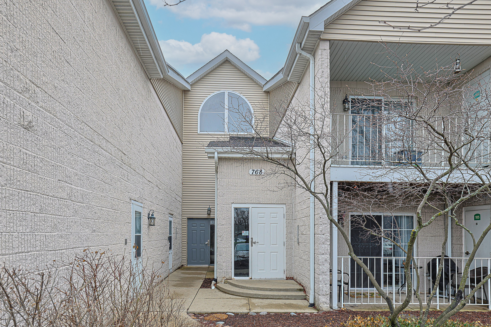 768 North Gary Avenue, Unit 103 Carol Stream, IL 60188 - Photo 1 of 24