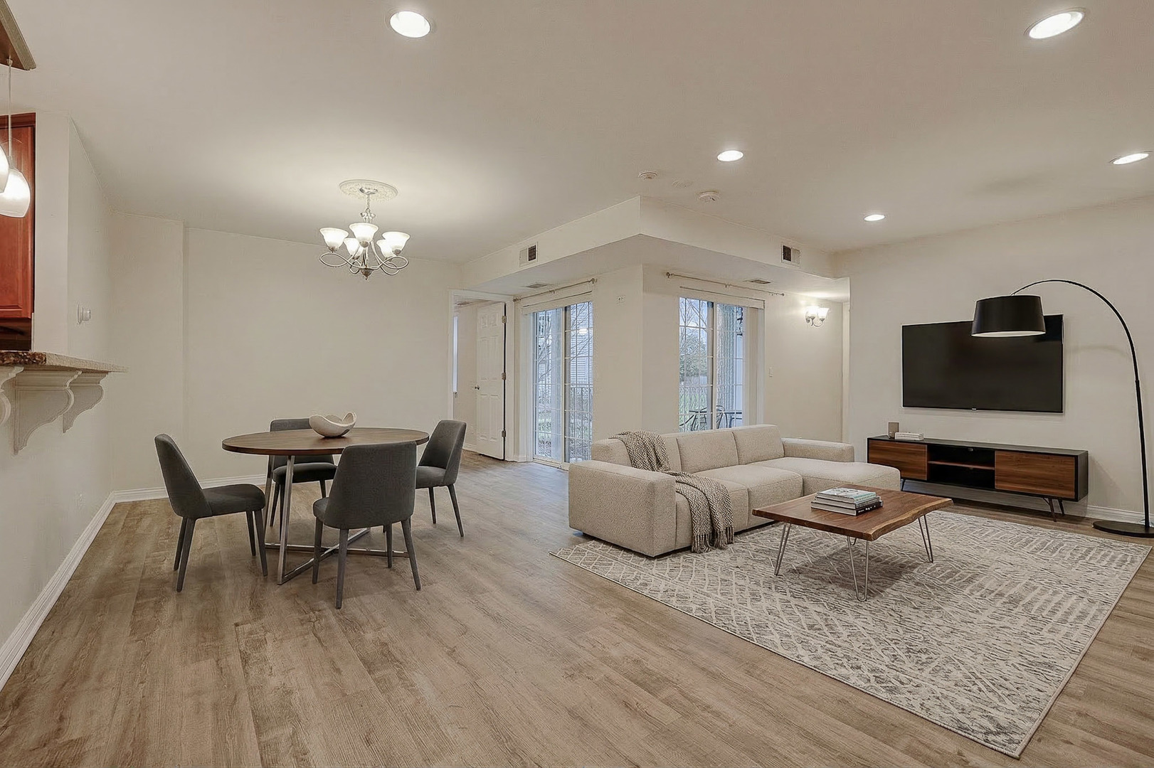 768 North Gary Avenue, Unit 103 Carol Stream, IL 60188 - Photo 12 of 24