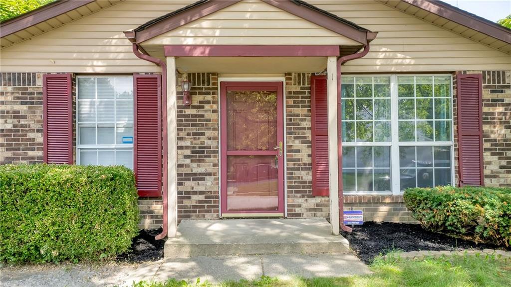 3239 Milford Road Indianapolis, IN 46235 - Photo 4 of 25 Gallery Image 4