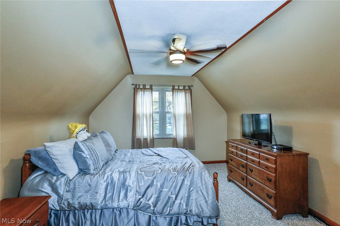 6522 South Canterbury Road Parma, OH 44129 - Photo 16 of 25