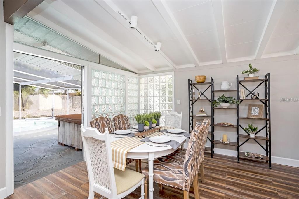 2213 Wason Road Sarasota, FL 34231 - Photo 13 of 52 Gallery Image 13