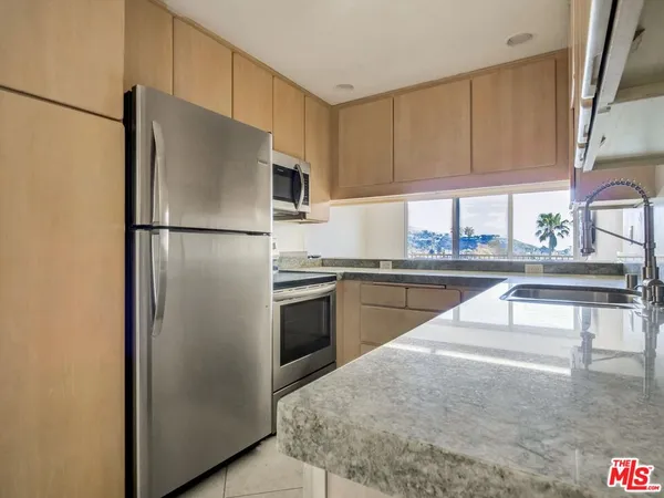 $5,400 | 23901 Civic Center Way, Unit 124, Malibu, CA 90265