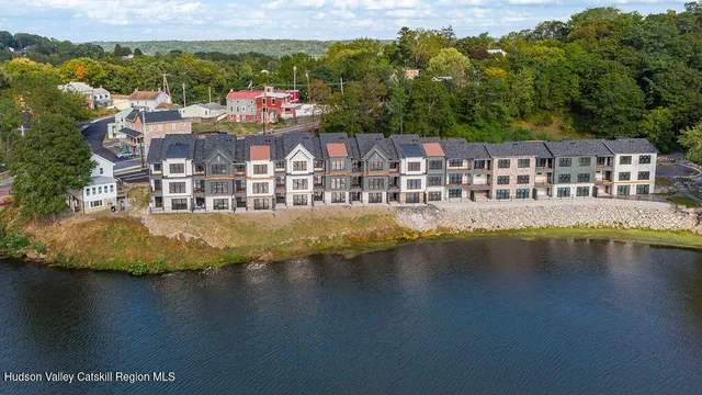 $1,000,000 | 16 Icehouse Drive, Saugerties, NY 12477