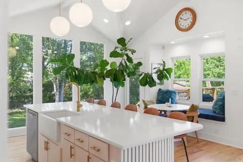 $449,900 | 3060 Buenaview Boulevard, Nashville, TN 37218