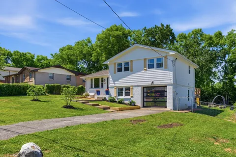 $449,900 | 3060 Buenaview Boulevard, Nashville, TN 37218