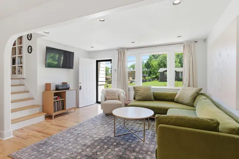$449,900 | 3060 Buenaview Boulevard, Nashville, TN 37218