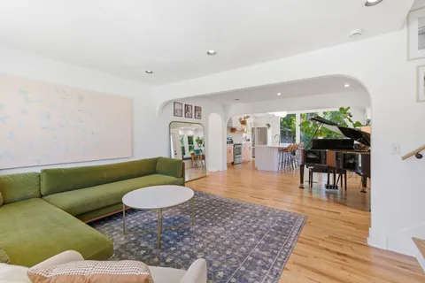 $449,900 | 3060 Buenaview Boulevard, Nashville, TN 37218