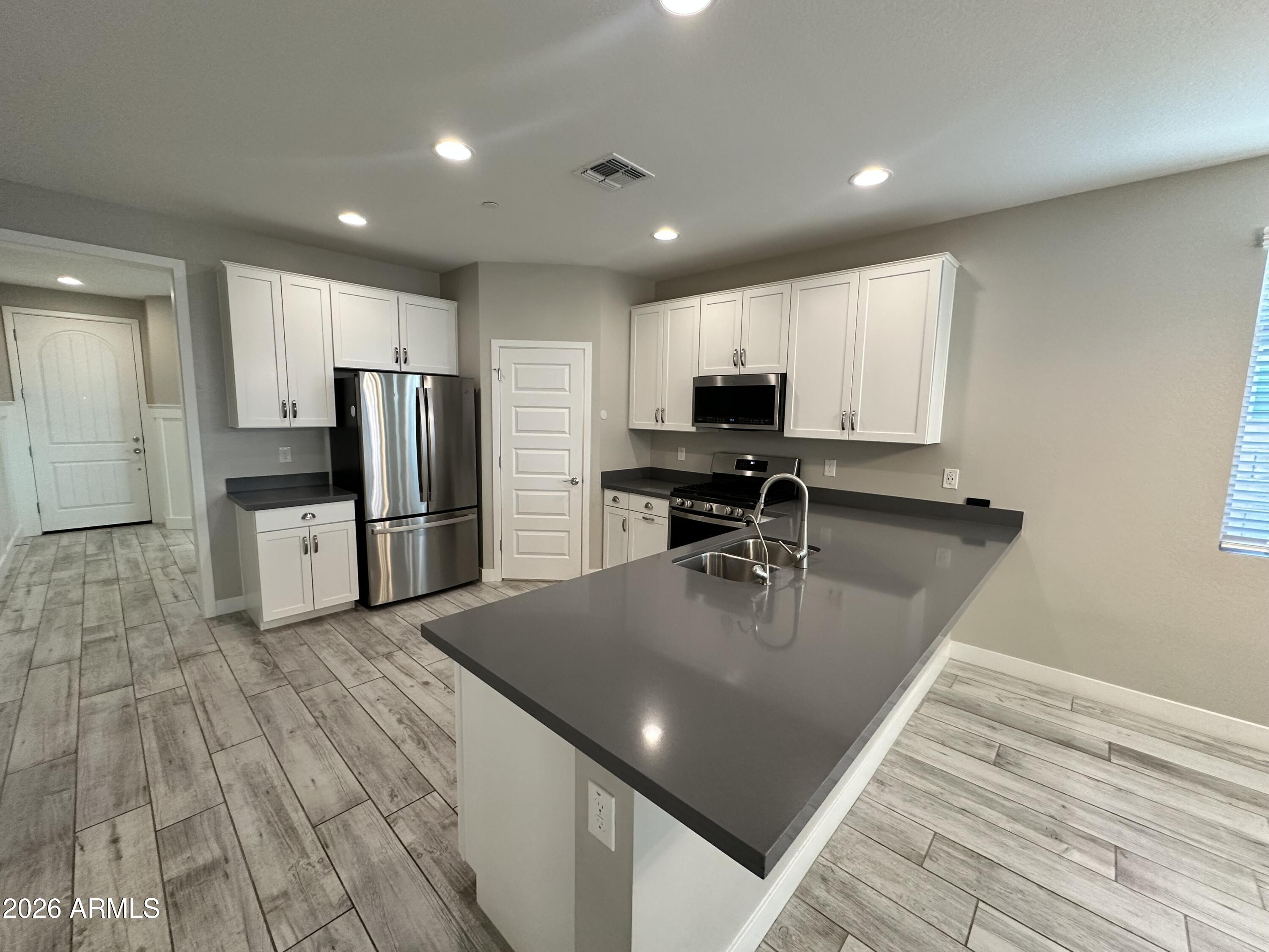 13180 West Cliffrose Road Peoria, AZ 85383 - Photo 13 of 34 IMG_7437