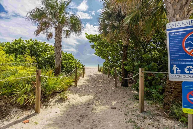 $3,250 | 5055 Collins Avenue, Unit 10F, Miami Beach, FL 33140